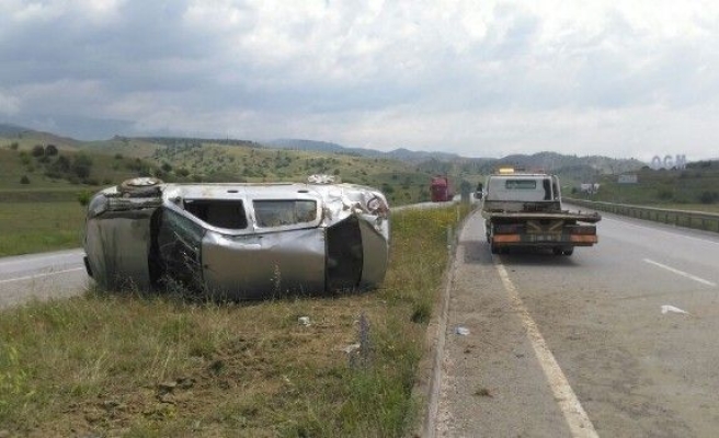 Tosya’da Otomobil Takla Attı: 4 Yaralı