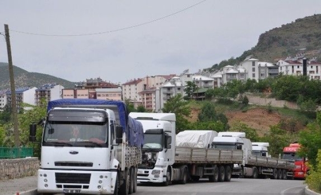 Tunceli-erzincan Karayolu Transit Geçişlere Kapatıldı