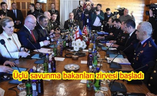  Üçlü savunma bakanları zirvesi başladı