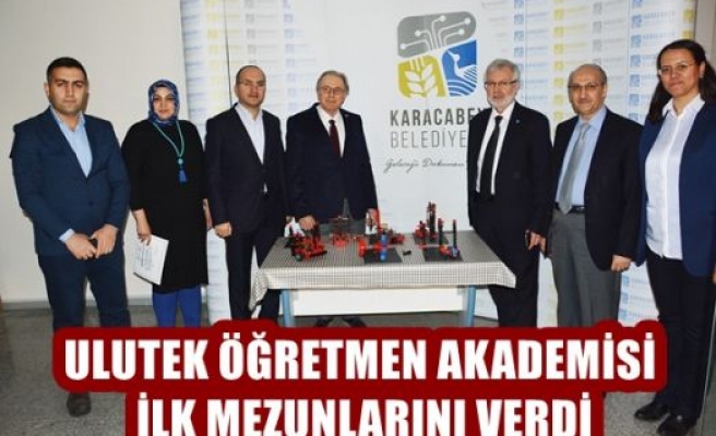 ULUTEK öğretmen akademisi ilk mezunlarını verdi