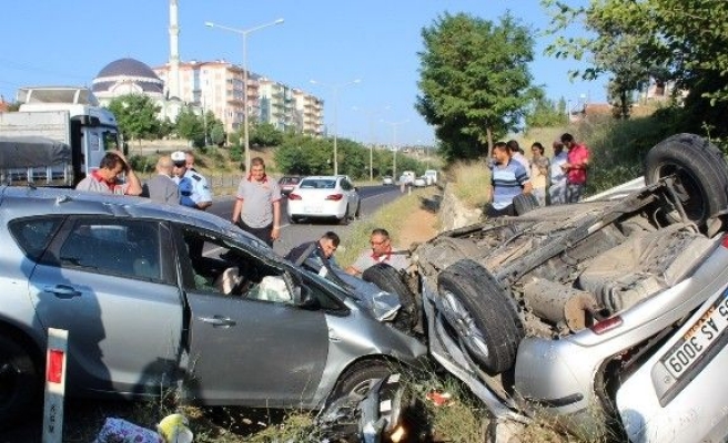 Uşak’ta Trafik Kazası: 1 Ölü, 4 Yaralı