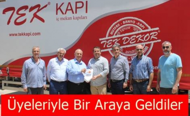 Üyeleriyle Bir Araya Geldiler