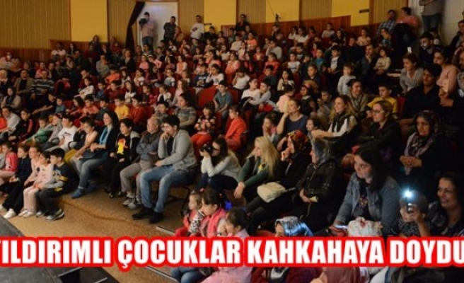 Yıldırımlı çocuklar kahkahaya doydu