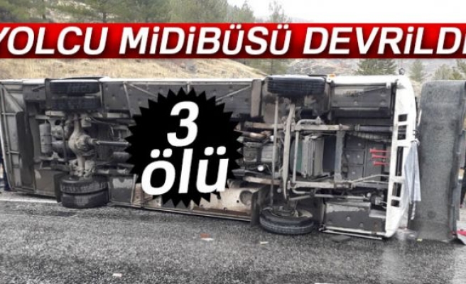 YOLCU MİDİBÜSÜ DEVRİLDİ!