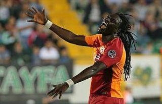 Gomis'ten taraftara mesaj