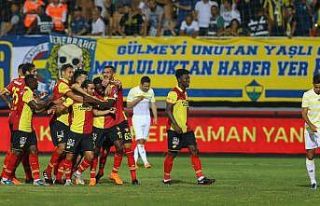 Göztepe, Fenerbahçe'yi puansız gönderdi