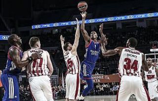 Anadolu Efes, İtalya deplasmanında