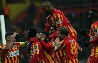 Kayserispor evinde galip