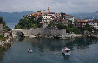 Amasra 'çifte bayram' yaptı