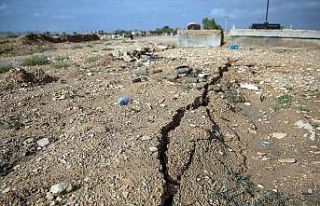 İran'da 5,6 büyüklüğünde deprem