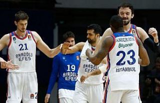 Anadolu Efes galibiyete odaklandı