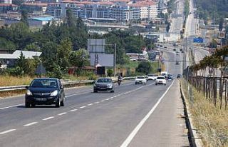 Yollarda bayram trafiği yoğunluğu