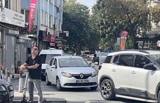 Bakırköy'de yayalara yol vermeyen sürücülere...