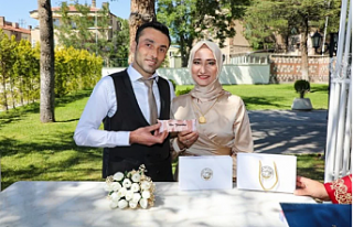 Başkan Yalçın’dan anlamlı nikah hatırası 2...