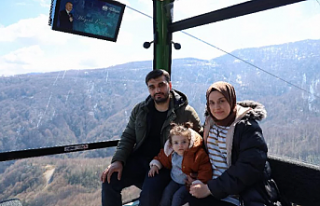 Kartepe'de teleferiğin ilk yolcusu 1 yaşındaki...