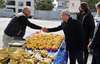 Kütahya Zafertepe Pazarı'nda tezgahlar kuruldu