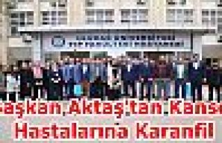 Başkan Aktaş'tan kanser hastalarına karanfil