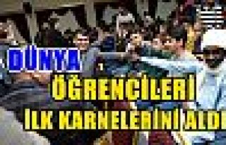 Dünya öğrencileri ilk karnelerini aldı