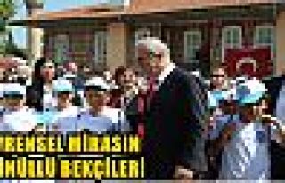 EVRENSEL MİRASIN GÖNÜLLÜ BEKÇİLERİ