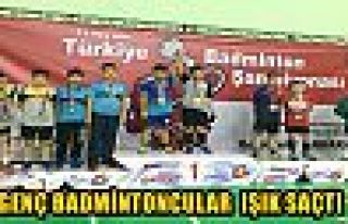 Genç Badmintoncular Işık Saçtı