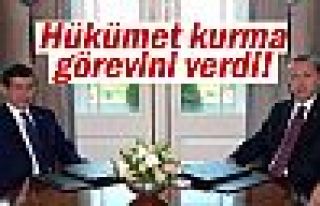 Hükümet kurma görevi Davutoğlu’nda