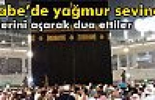 Kabe’de yağmur sevinci