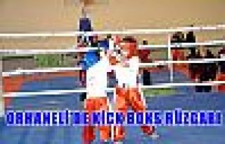 Orhaneli'de Kick Boks Rüzgarı