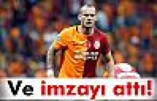 Sneijder imzayı attı