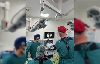 Bursa'da tam kapalı bel fıtığı ameliyatlarıyla hastalar kısa sürede taburcu ediliyor