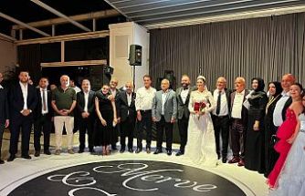 Bursa'da ki Gaziantepli'ler Merve-Talha Kaya'nın Muhteşem Düğününde Buluştu
