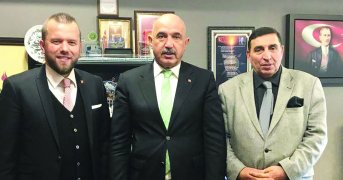 Türkiye, AK Parti iktidarı ile şaha kalkmış durumda